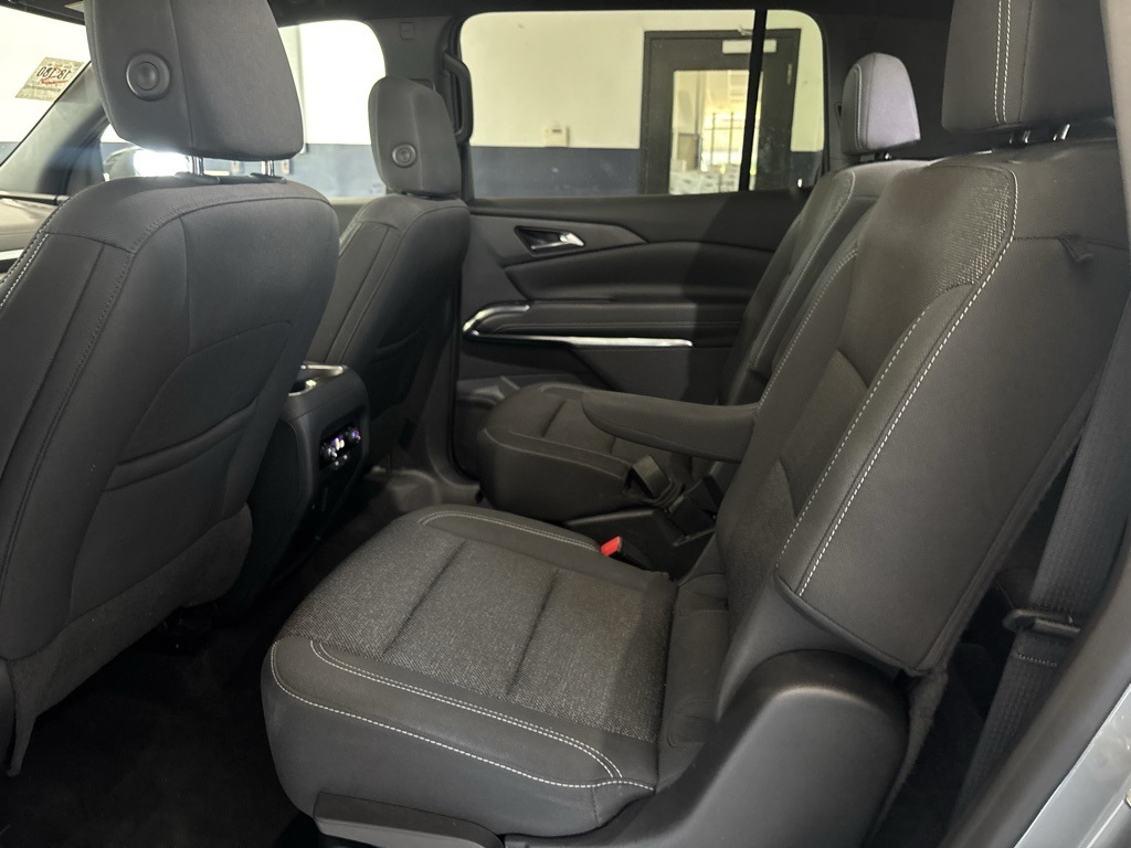 used 2024 Chevrolet Traverse car, priced at $37,842
