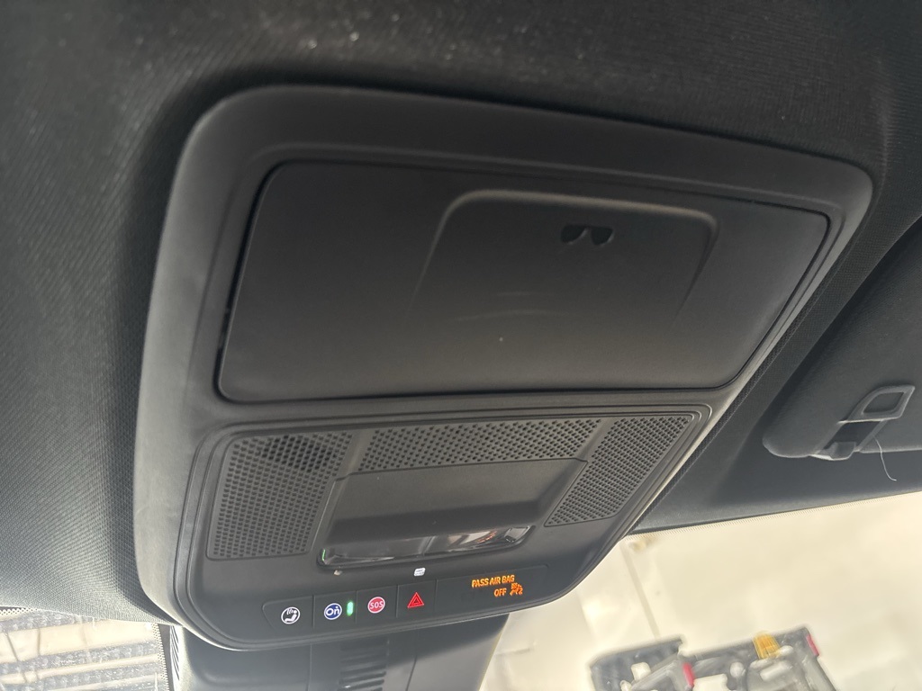 used 2024 Chevrolet Traverse car, priced at $37,842