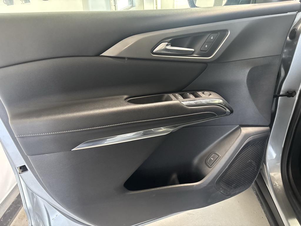 used 2024 Chevrolet Traverse car, priced at $37,842
