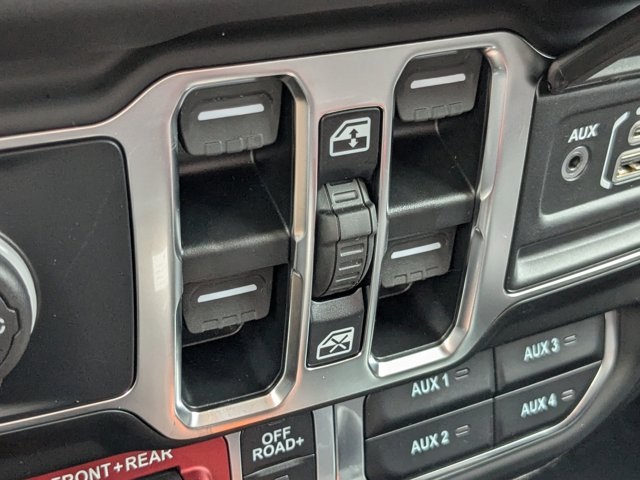 new 2025 Jeep Gladiator car, priced at $51,140