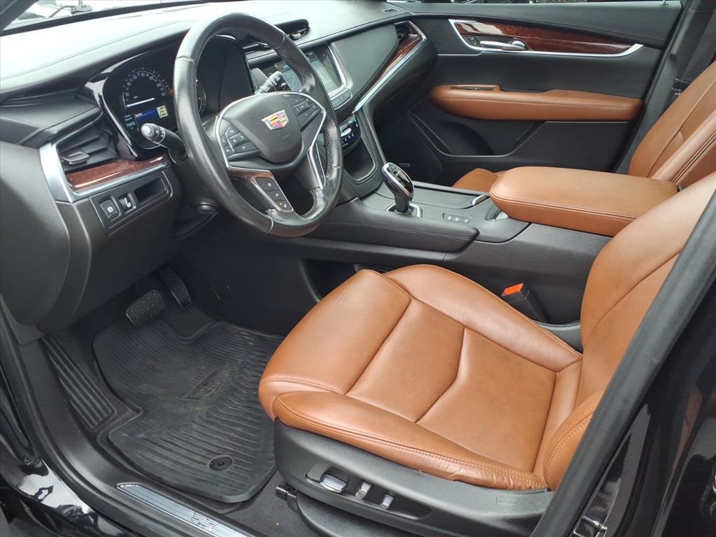 used 2019 Cadillac XT5 car, priced at $18,400