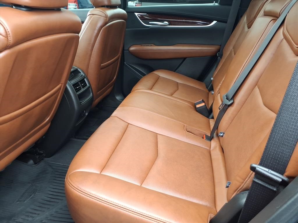 used 2019 Cadillac XT5 car, priced at $18,400