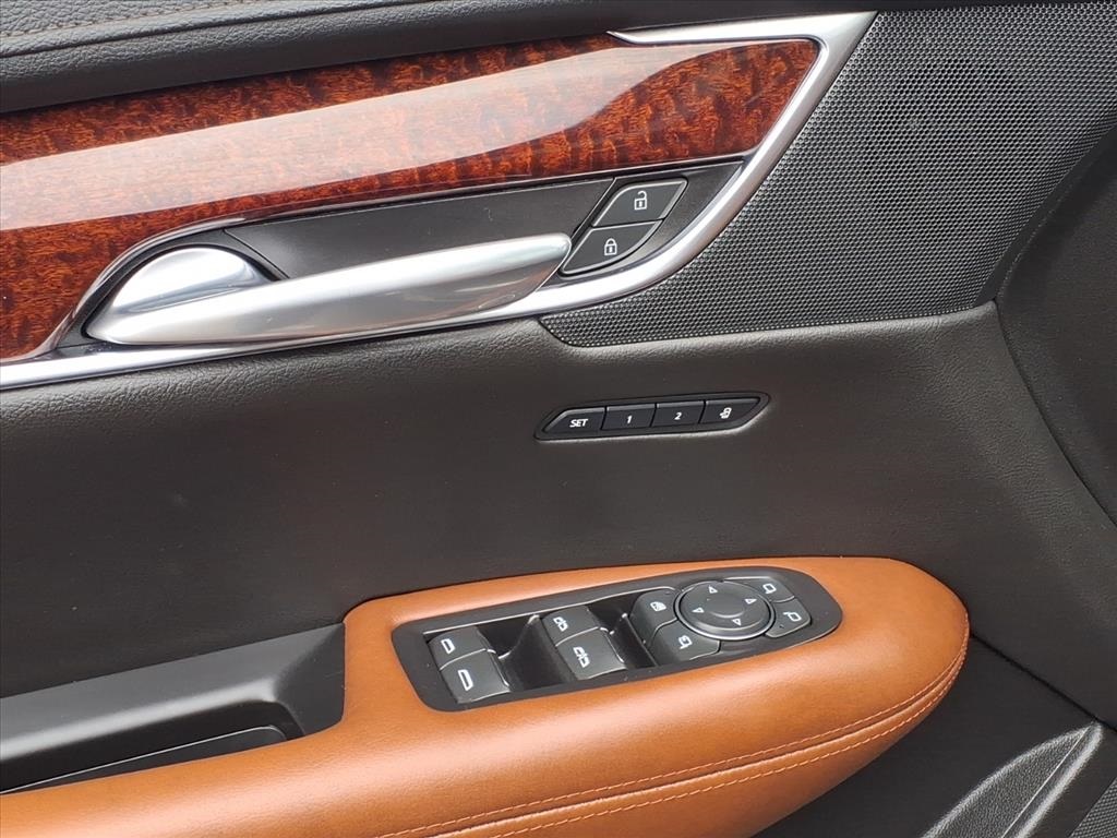 used 2019 Cadillac XT5 car, priced at $18,400