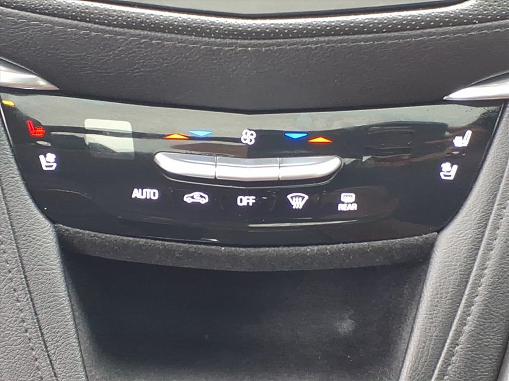 used 2019 Cadillac XT5 car, priced at $18,400