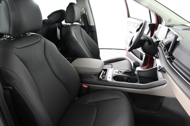 new 2025 Kia Carnival car, priced at $40,219
