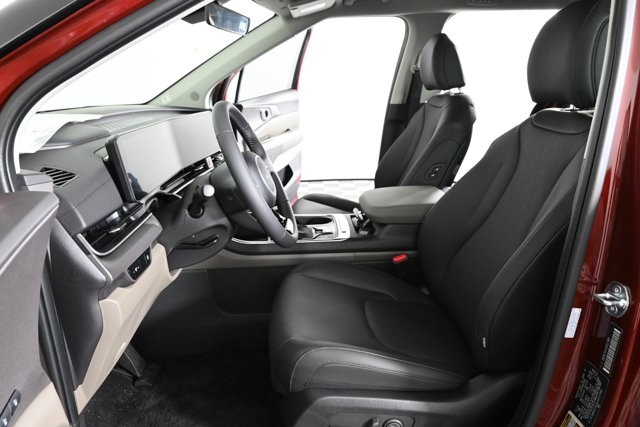 new 2025 Kia Carnival car, priced at $40,219
