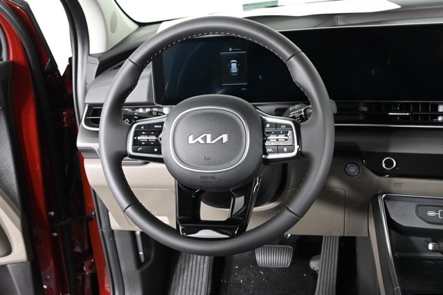 new 2025 Kia Carnival car, priced at $40,219