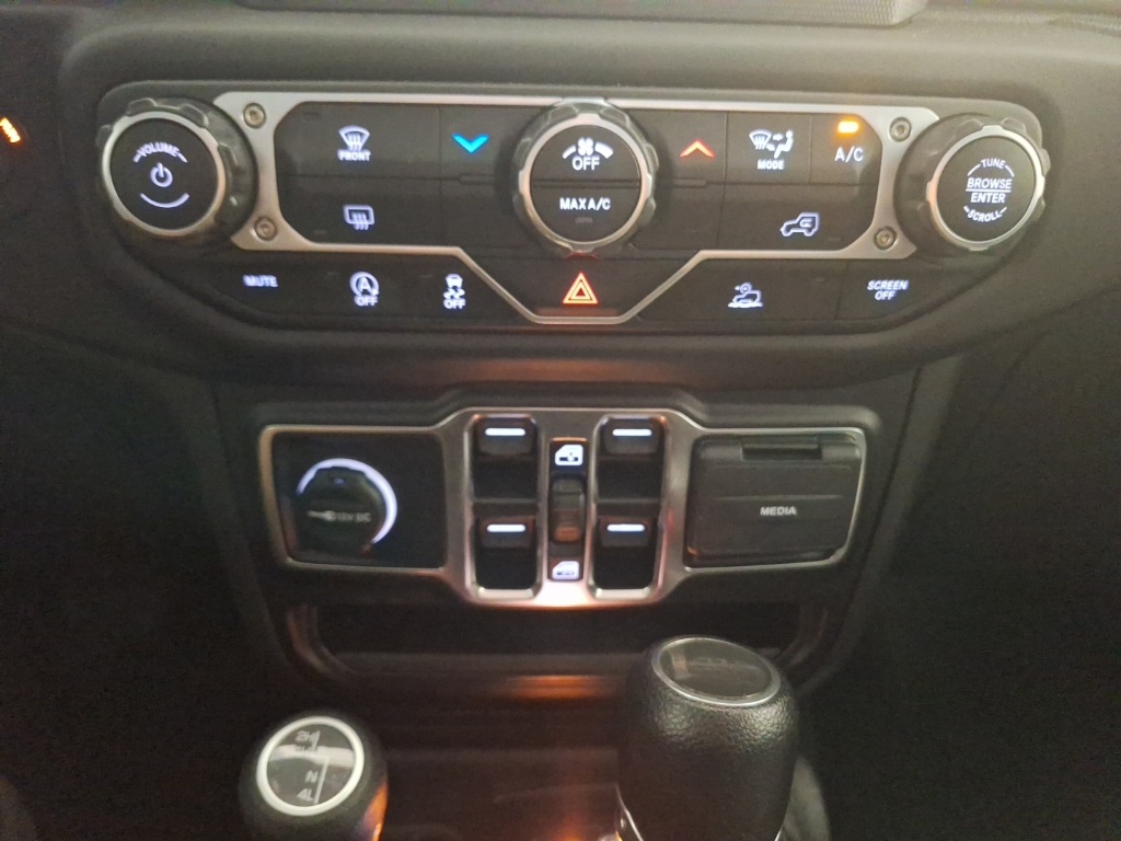 used 2023 Jeep Gladiator car, priced at $31,288