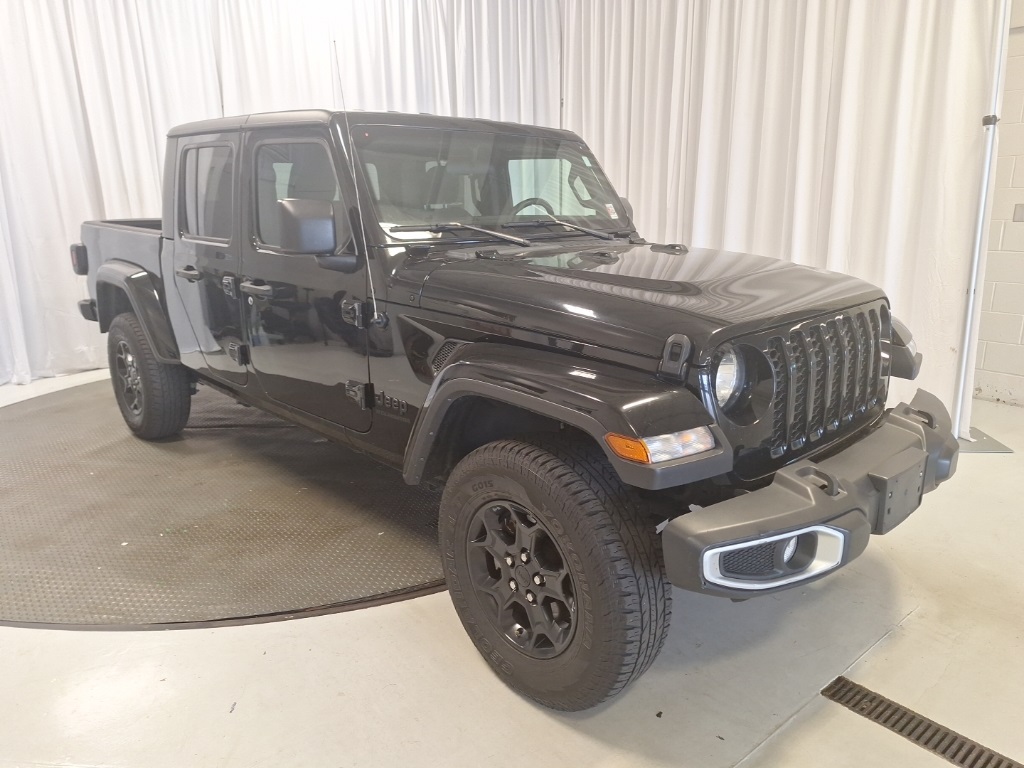 used 2023 Jeep Gladiator car, priced at $31,288