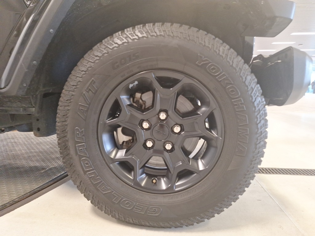 used 2023 Jeep Gladiator car, priced at $31,288