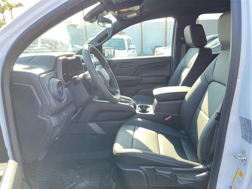 new 2025 Chevrolet Colorado car, priced at $32,689