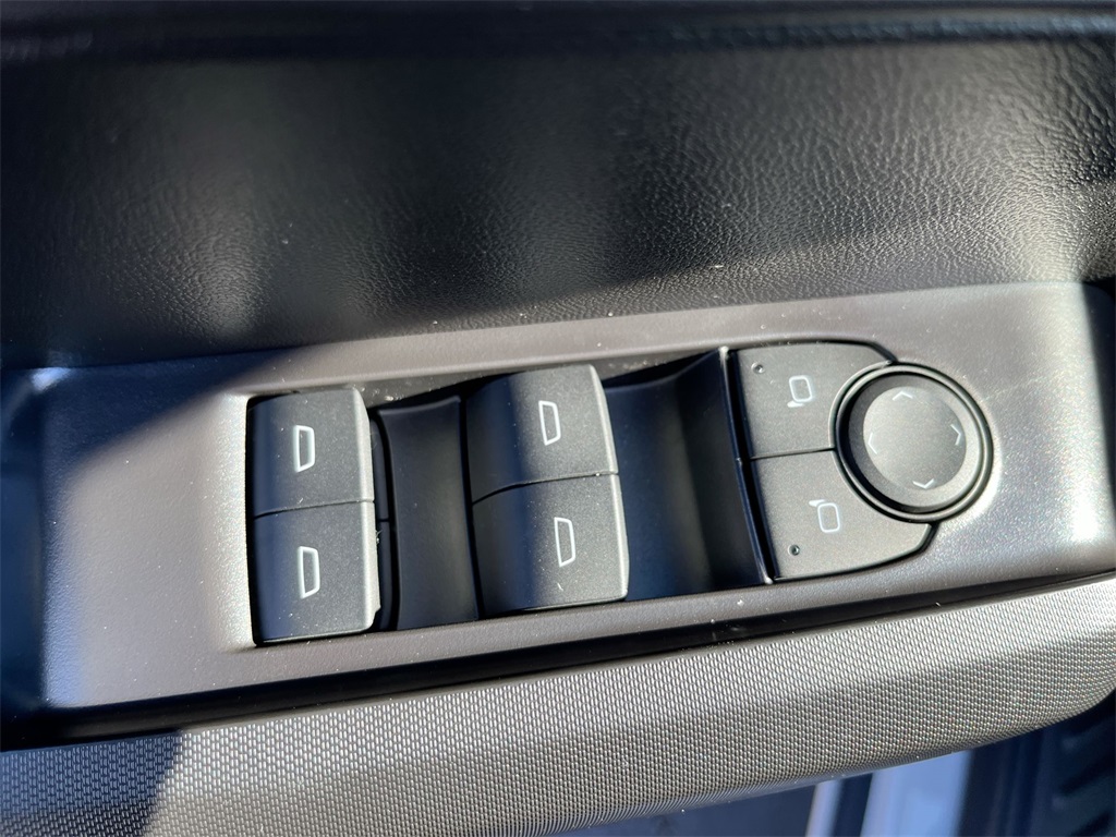 new 2025 Chevrolet Colorado car, priced at $32,689