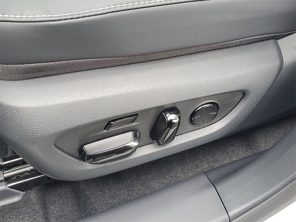 new 2026 Lexus RX car, priced at $78,039