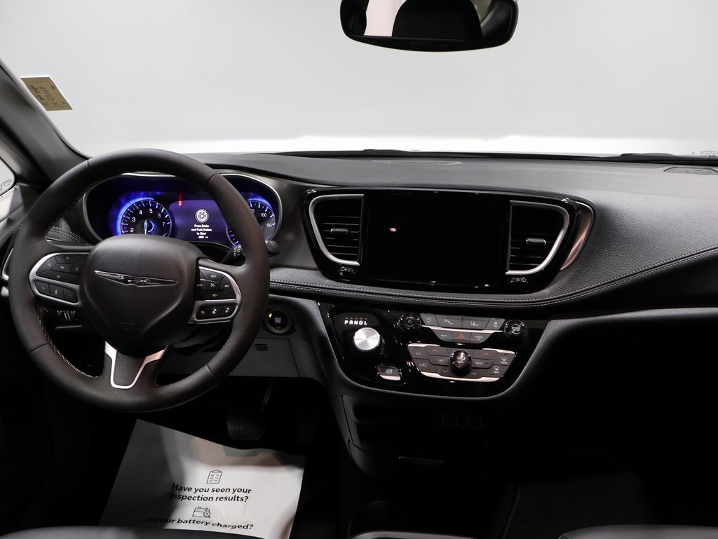 used 2025 Chrysler Pacifica car, priced at $42,000