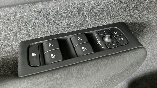 used 2023 Volvo XC40 car, priced at $31,997