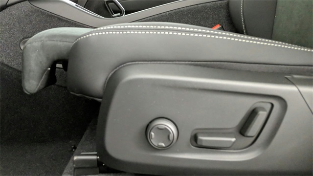 used 2023 Volvo XC40 car, priced at $31,997