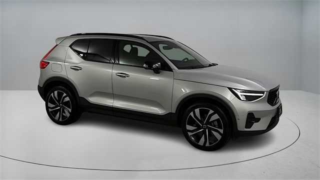 used 2023 Volvo XC40 car, priced at $31,997