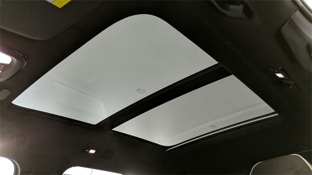 used 2023 Volvo XC40 car, priced at $31,997