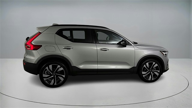 used 2023 Volvo XC40 car, priced at $31,997