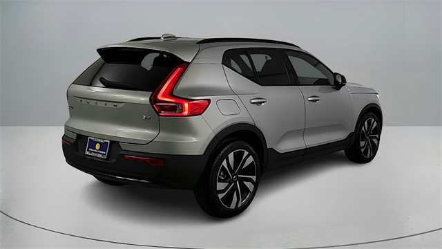 used 2023 Volvo XC40 car, priced at $31,997
