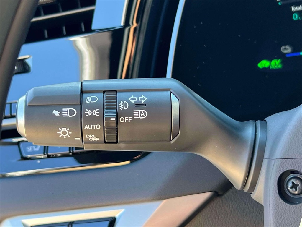 new 2025 Lexus RX car, priced at $77,604