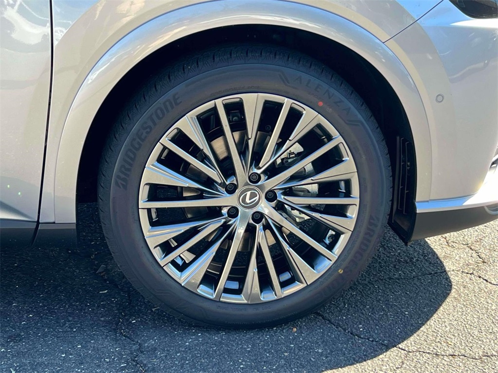 new 2025 Lexus RX car, priced at $77,604