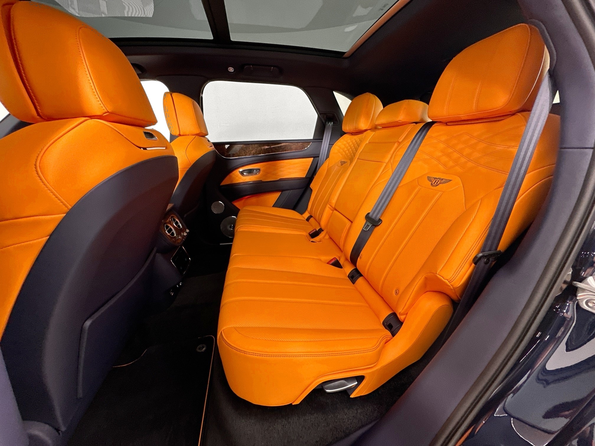 new 2025 Bentley Bentayga car