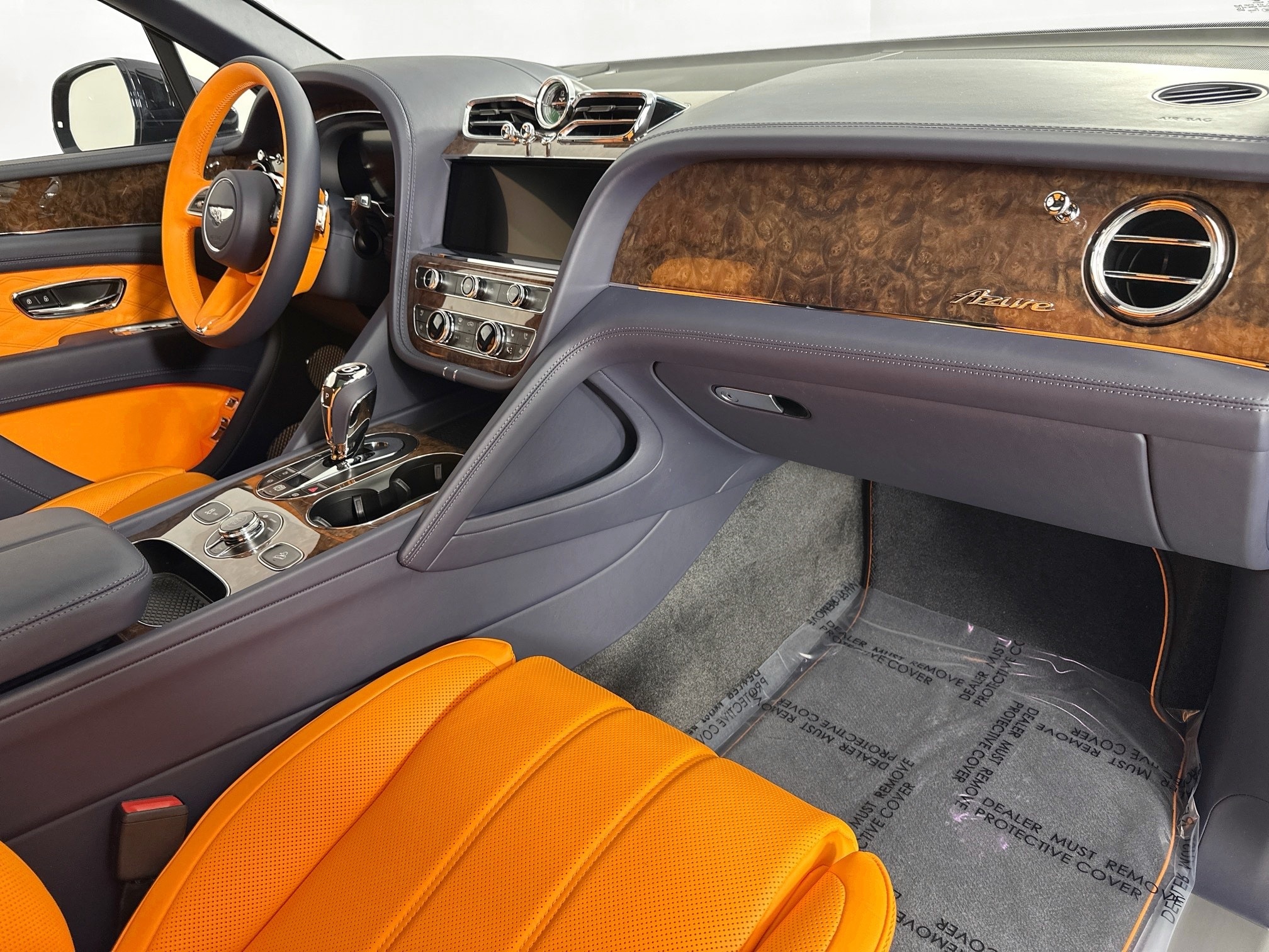 new 2025 Bentley Bentayga car