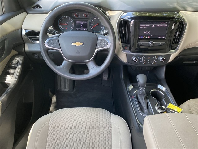 used 2022 Chevrolet Traverse car, priced at $28,816