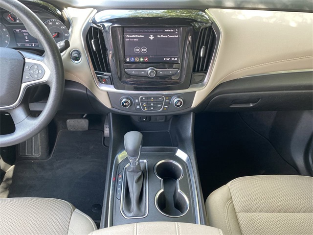 used 2022 Chevrolet Traverse car, priced at $28,816
