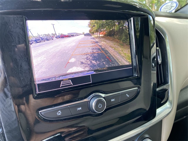 used 2022 Chevrolet Traverse car, priced at $28,816