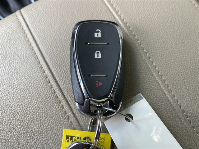 used 2022 Chevrolet Traverse car, priced at $28,816