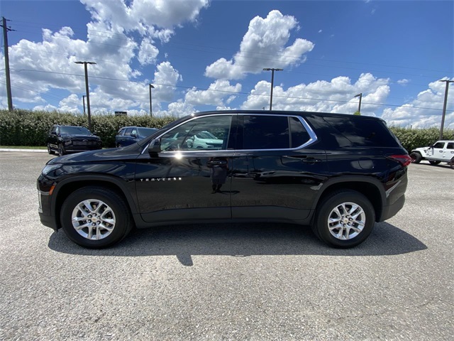 used 2022 Chevrolet Traverse car, priced at $28,816