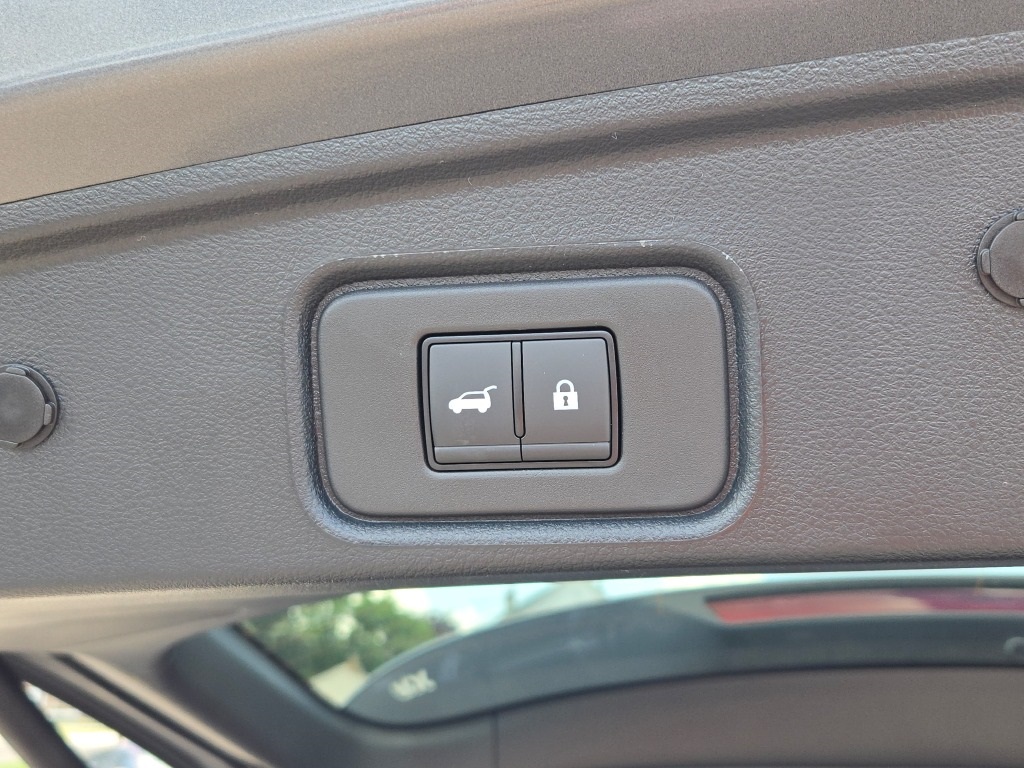 new 2025 Nissan Pathfinder car, priced at $46,595