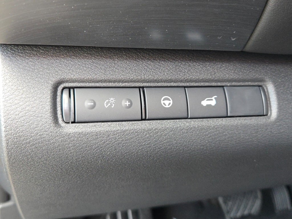 new 2025 Nissan Pathfinder car, priced at $46,595