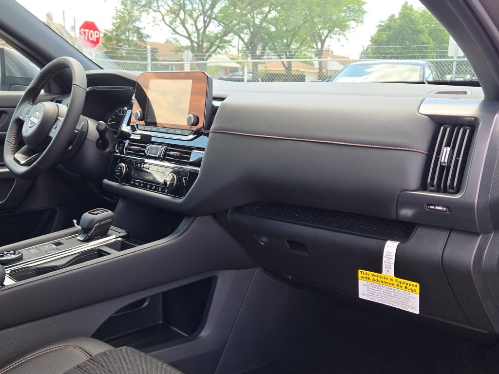 new 2025 Nissan Pathfinder car, priced at $46,595