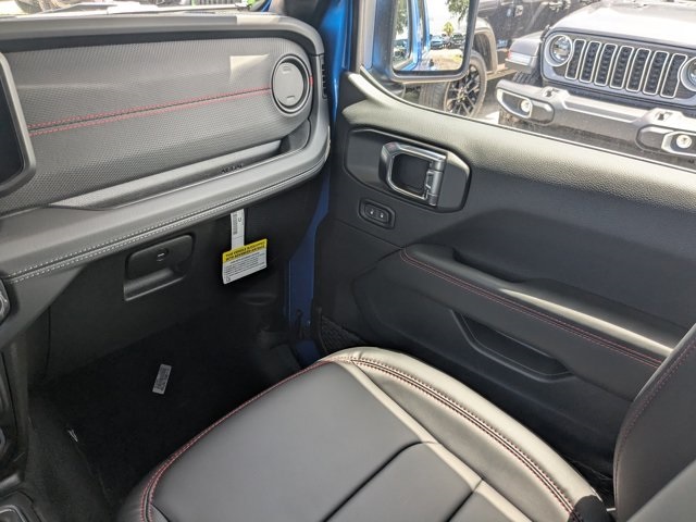 new 2025 Jeep Wrangler car, priced at $57,590