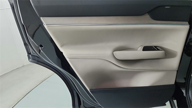 new 2025 Volvo EX90 car, priced at $91,820