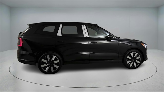 new 2025 Volvo EX90 car, priced at $91,820