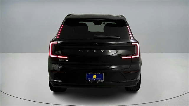 new 2025 Volvo EX90 car, priced at $91,820