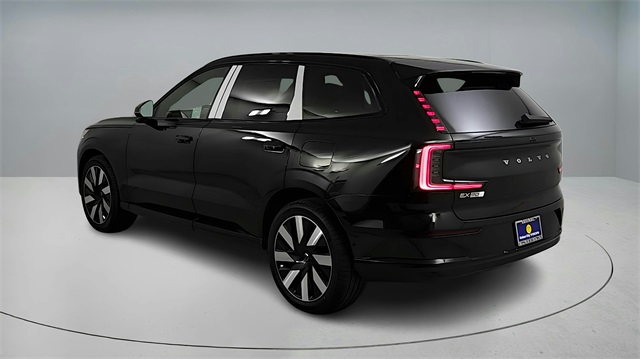 new 2025 Volvo EX90 car, priced at $91,820