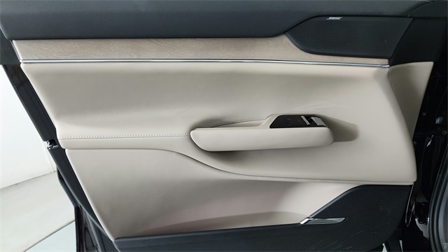 new 2025 Volvo EX90 car, priced at $91,820