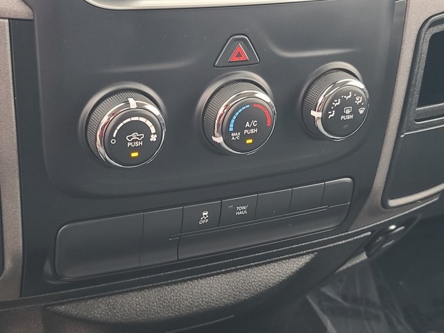 used 2019 Ram 1500 Classic car, priced at $19,000