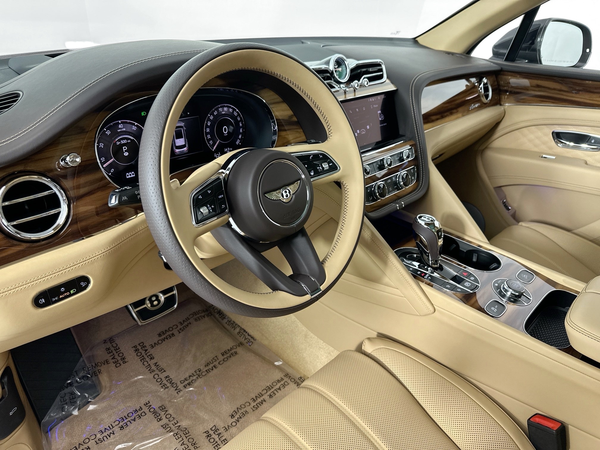 new 2025 Bentley Bentayga car
