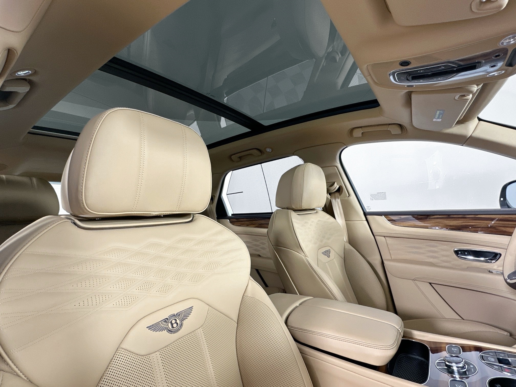 new 2025 Bentley Bentayga car