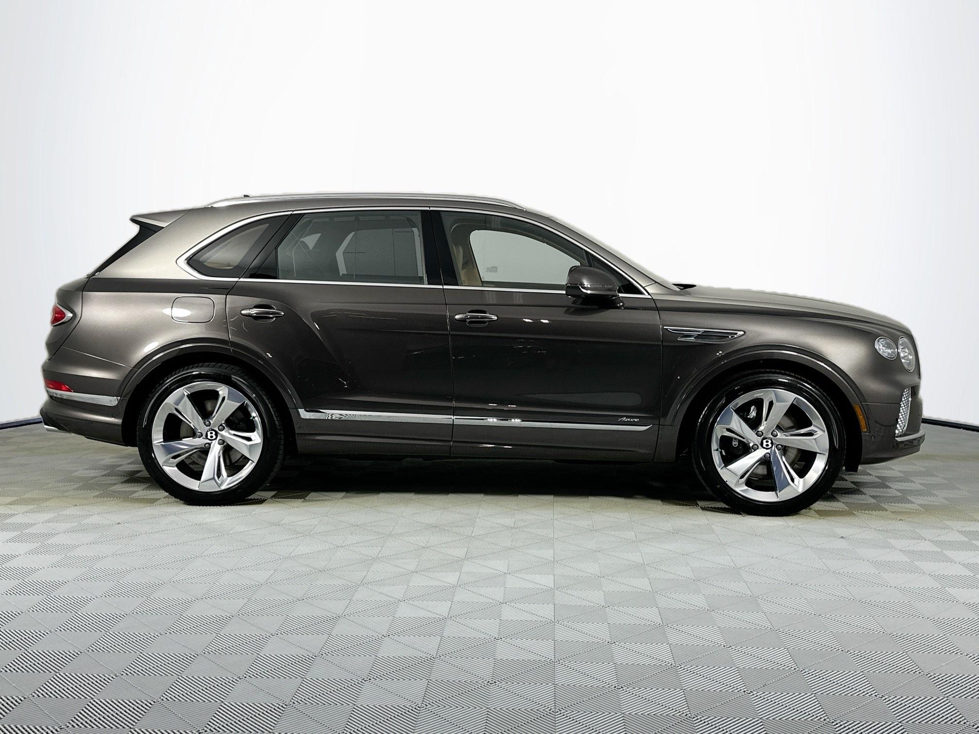 new 2025 Bentley Bentayga car