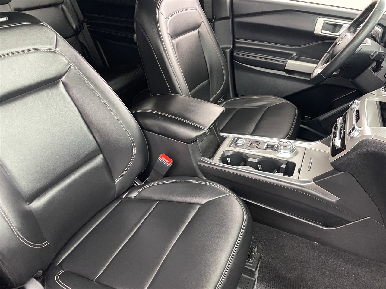 used 2023 Ford Explorer car, priced at $29,999
