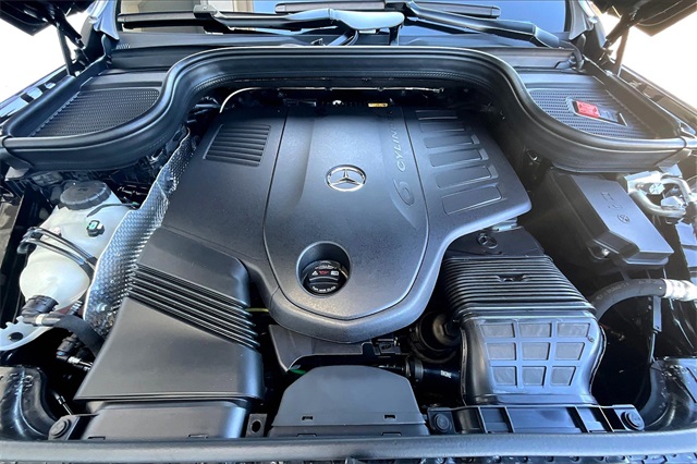 new 2025 Mercedes-Benz GLS car, priced at $102,905