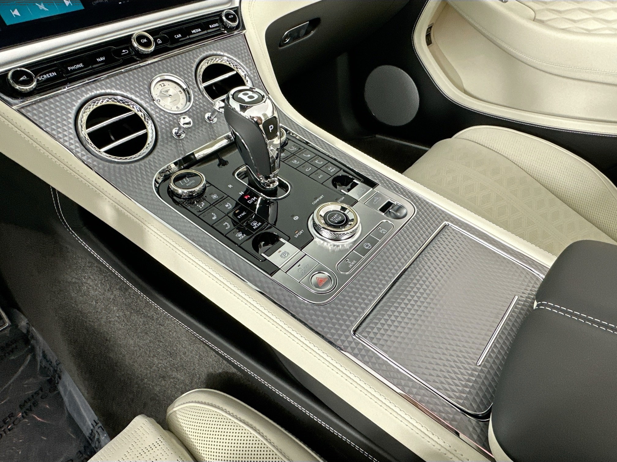 new 2025 Bentley Continental GTC car
