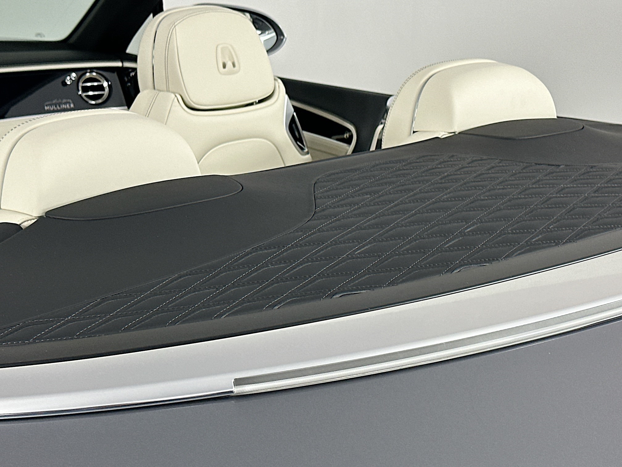 new 2025 Bentley Continental GTC car